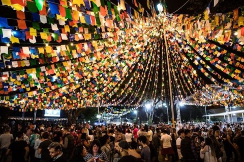 Festas Juninas 2025: linhas da ViaQuatro e ViaMobilidade conectam público às principais quermesses de São Paulo