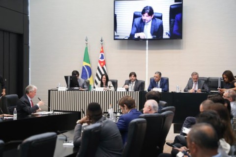 Projeto que autoriza concessão do sistema de travessias por balsas em SP é debatido em audiência pública na Alesp