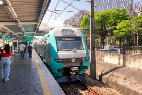 Linhas 8 e 9 passam por nova etapa de manutenção nesta semana