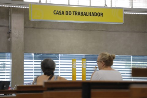 Barueri divulga 17 novas vagas de emprego com salários de até R$ 6,3 mil