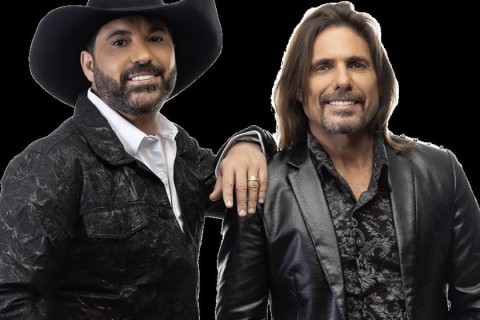 Edson & Hudson esquentam a noite de domingo no Arraiá Barueri