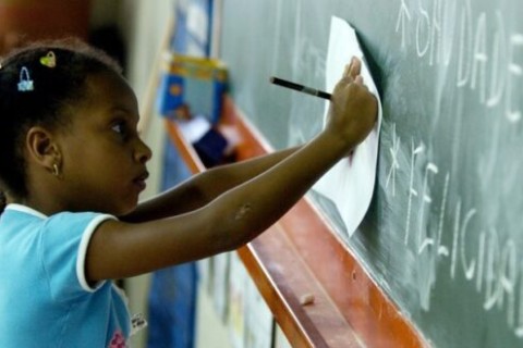 Alfabetização infantil avança no Brasil, segundo Governo