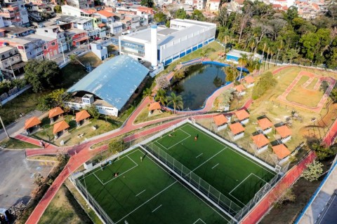 Com grande festa para os moradores, Prefeitura de Cotia reabre o Complexo Esportivo Arakan